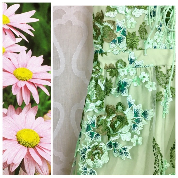 Green and Floral Embroidery Romper - Picture 4 of 8